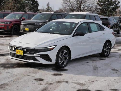 2025 Hyundai ELANTRA SEL Sport