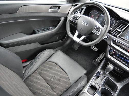 2019 Hyundai SONATA Sport