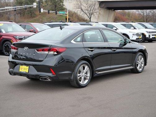 2019 Hyundai SONATA Sport