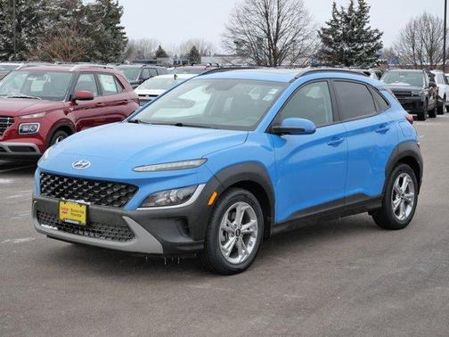 2022 Hyundai KONA SEL