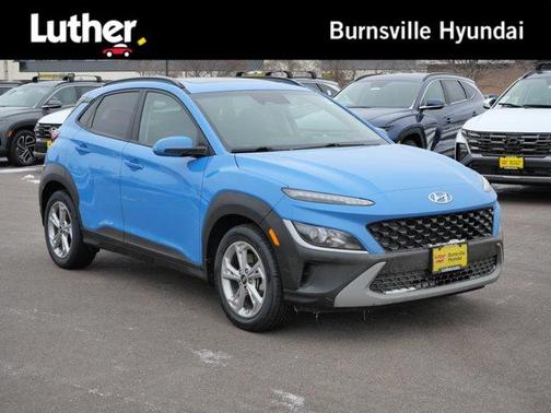 2022 Hyundai KONA SEL