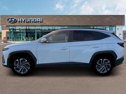Pearl 2026 Hyundai TUCSON Hybrid Limited
