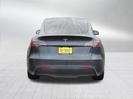 2025 Tesla Model Y Long Range
