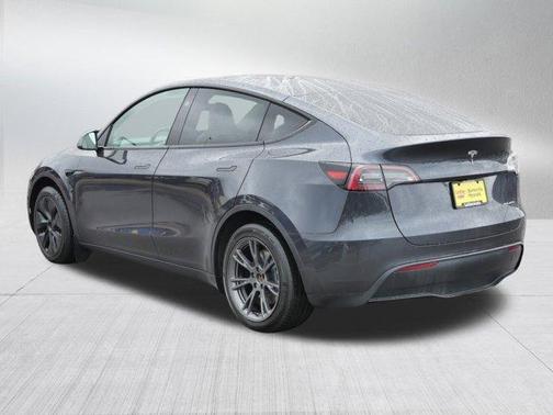 2025 Tesla Model Y Long Range