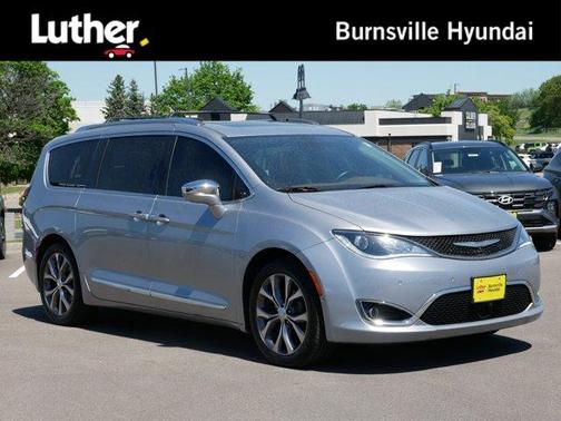 Billet Silver Metallic Clearcoat 2018 Chrysler Pacifica Limited