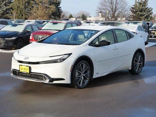 2024 Toyota Prius XLE