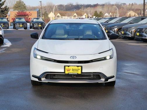 2024 Toyota Prius XLE