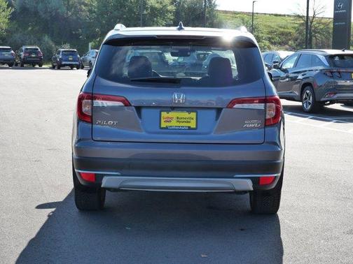 2022 Honda Pilot Touring 8-Passenger