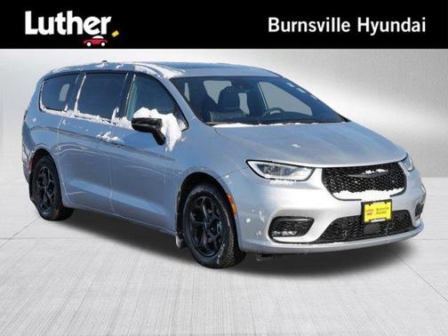 2023 Chrysler Pacifica Hybrid Limited