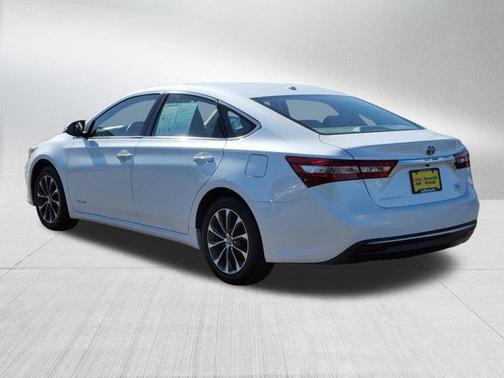 2018 Toyota Avalon Hybrid XLE Premium