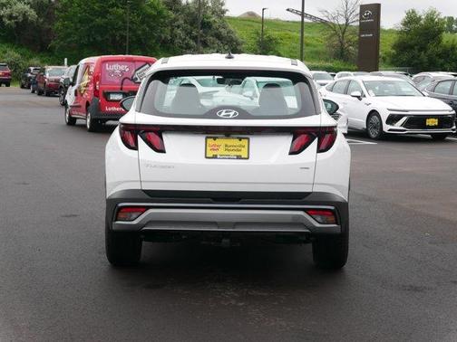 2025 Hyundai TUCSON SE