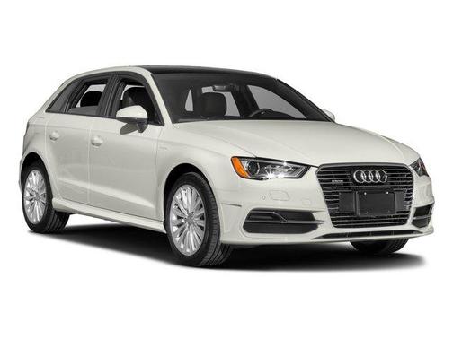 Glacier White Metallic 2016 Audi A3 e-tron 1.4T Premium