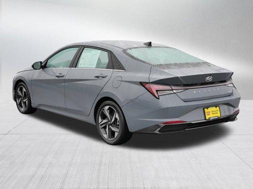2022 Hyundai ELANTRA HEV Limited