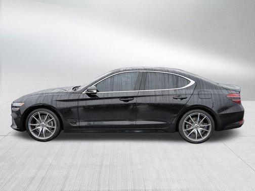 2022 Genesis G70 2.0T