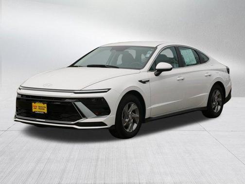 2025 Hyundai SONATA SE