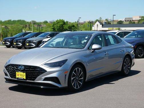 Shimmering Silver Pearl 2020 Hyundai SONATA Limited