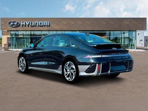 2025 Hyundai IONIQ 6 Limited