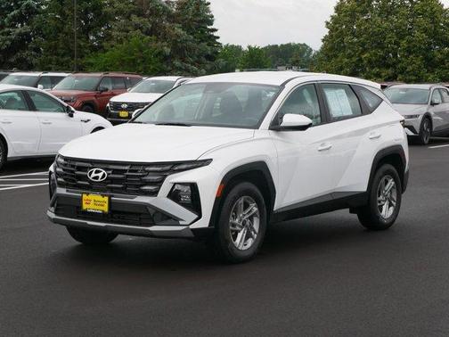 2025 Hyundai TUCSON SE