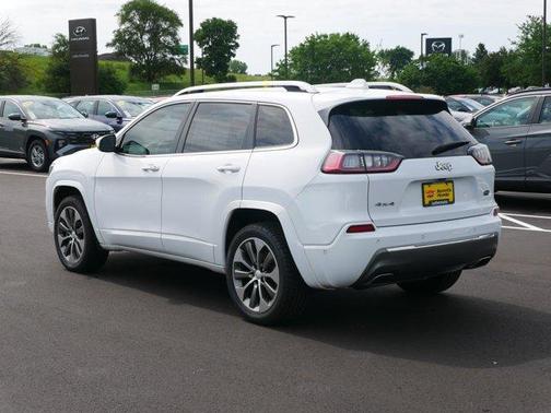 2019 Jeep Cherokee Overland