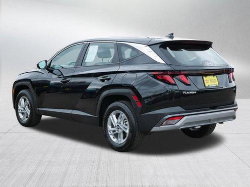 Phantom Black 2026 Hyundai TUCSON SE
