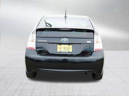 2010 Toyota Prius III