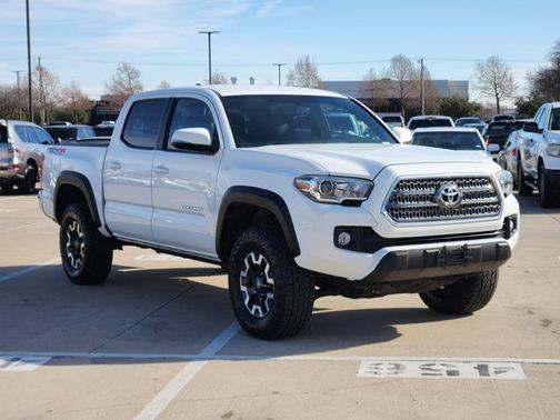2017 Toyota Tacoma Base