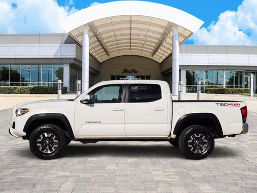 2017 Toyota Tacoma Base