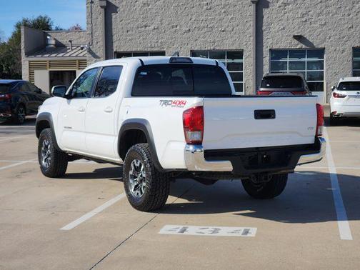 2017 Toyota Tacoma Base