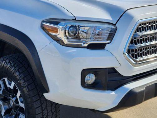 2017 Toyota Tacoma Base