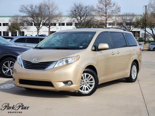 2014 Toyota Sienna XLE
