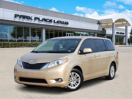 2014 Toyota Sienna XLE
