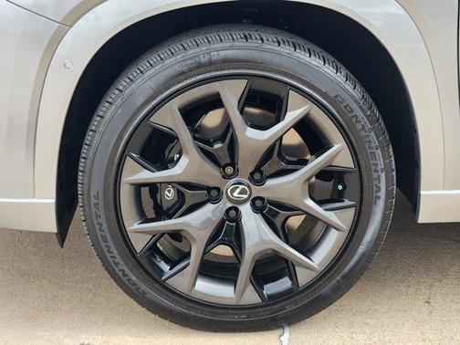 2025 Lexus TX 500h F SPORT Premium