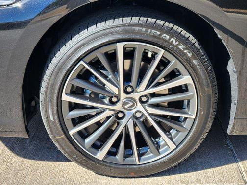 2025 Lexus ES 350 Base