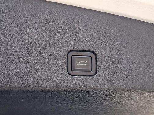 2023 Cadillac XT6 Premium Luxury FWD