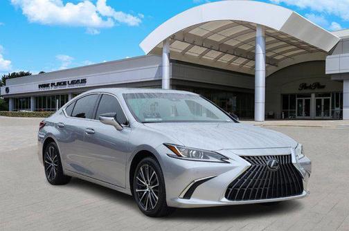 2025 Lexus ES 300h F SPORT Design
