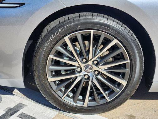 2025 Lexus ES 350 Base