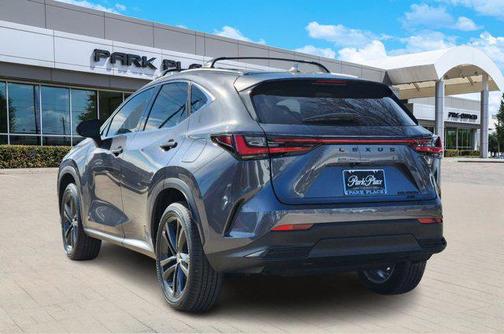 2025 Lexus NX 450h+ Luxury