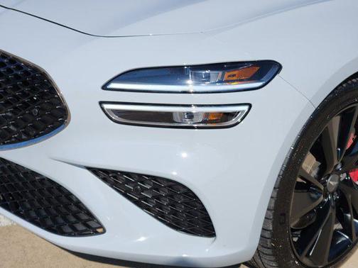 2022 Genesis G70 3.3T RWD