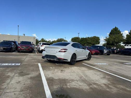 2022 Genesis G70 3.3T RWD