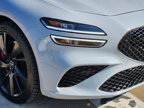 2022 Genesis G70 3.3T RWD
