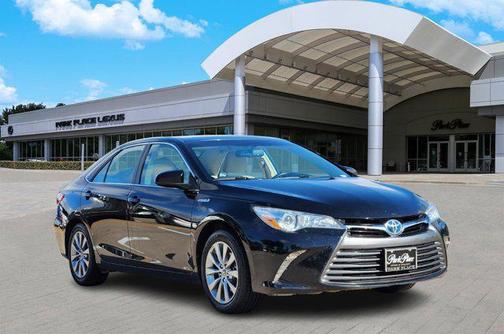 2016 Toyota Camry Hybrid XLE