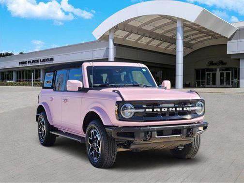 2023 Ford Bronco Outer Banks