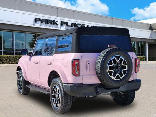 2023 Ford Bronco Outer Banks