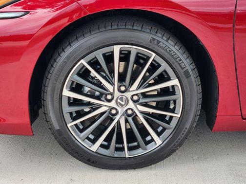 2025 Lexus ES 350 Base