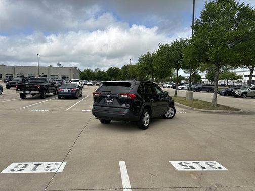 Midnight Black Metallic 2021 Toyota RAV4 XLE