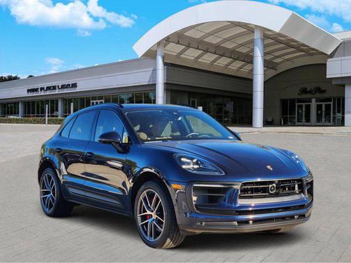 2022 Porsche Macan S