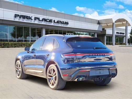 2022 Porsche Macan S