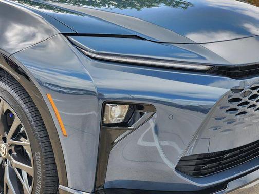 Storm Cloud 2025 Toyota Crown Signia Limited