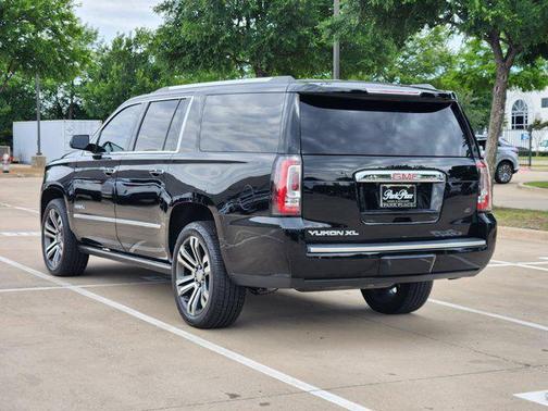 Onyx Black 2019 GMC Yukon XL Denali