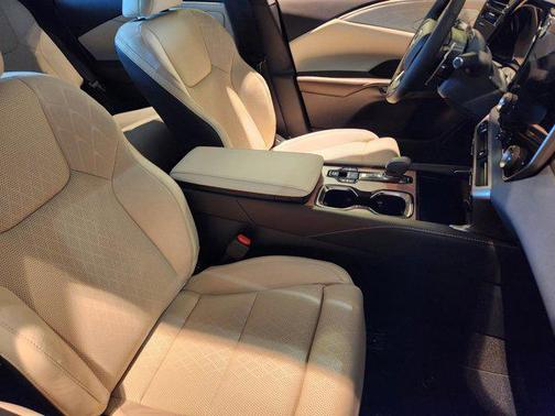 Caviar 2026 Lexus RX 450h+ Base